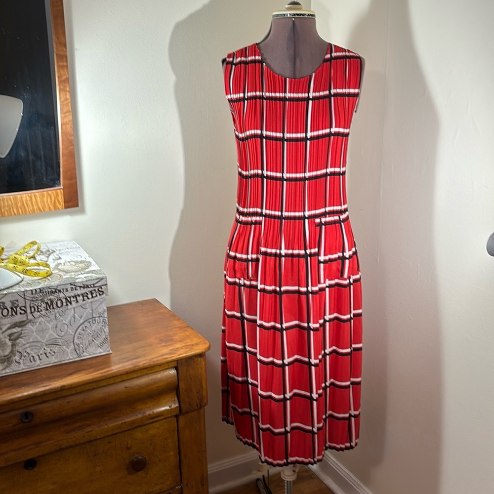 Nanako Crinkle Fabric Sleeveless Plaid Dress OS